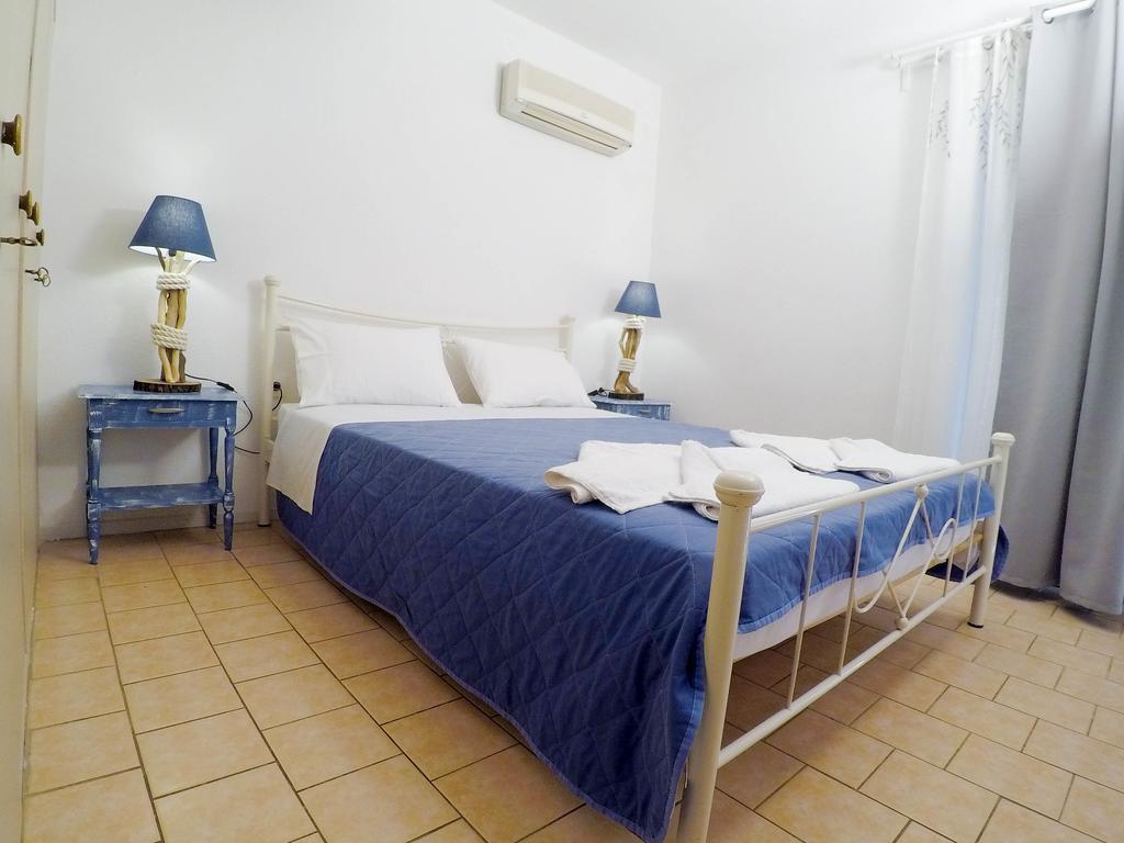 Blue Era Apartments Batsi  Luaran gambar